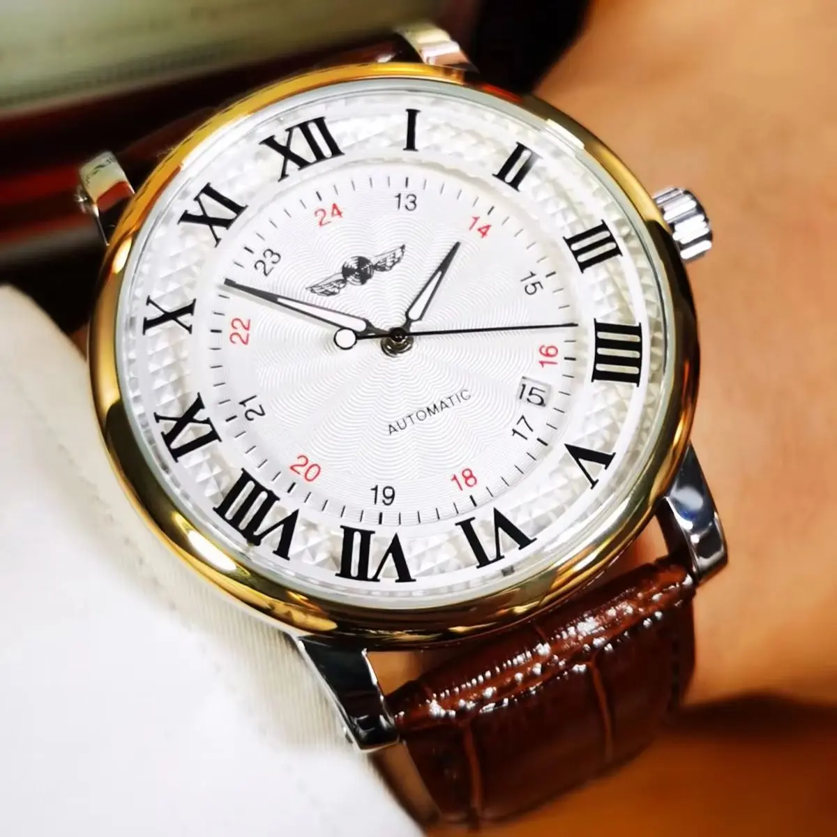 WINNER ビジネスメンズ腕時計トップブランドの高級カレンダーファッション自動機械式時計レザーストラップミニマリスト腕時計