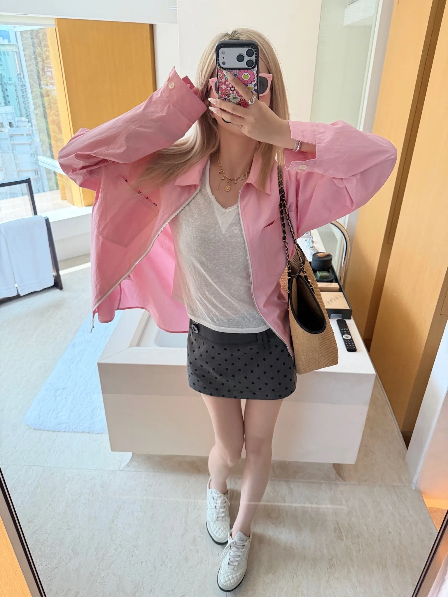 

MungsEra Pink Zipper Loose Sun Protection Cotton Shirt for Women Commute Style Pure Cotton Long Sleeve Button Closure