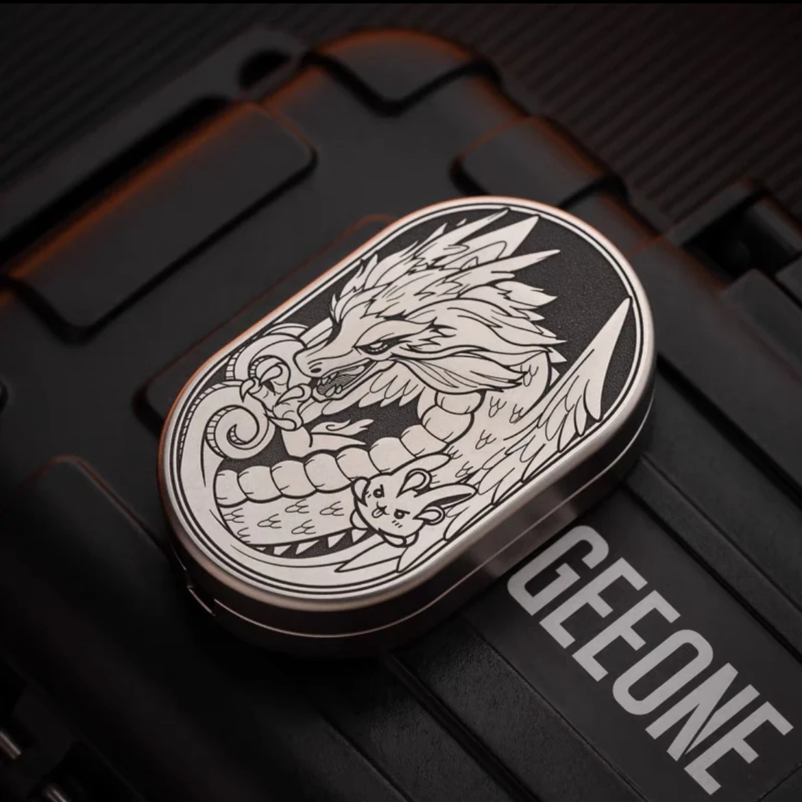 MOT Titanium Alloy Dragon Mechanical Push Fidget Slider EDC ป้องกันความเครียด Fidget Fidget Spinner ของเล่น