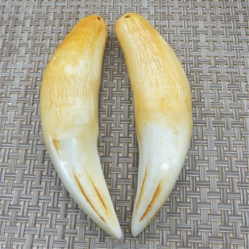 Antique Collection Natural Bone Powder Synthetic Retro Bear-tooth-tiger-tooth Necklace Pendant 2PC
