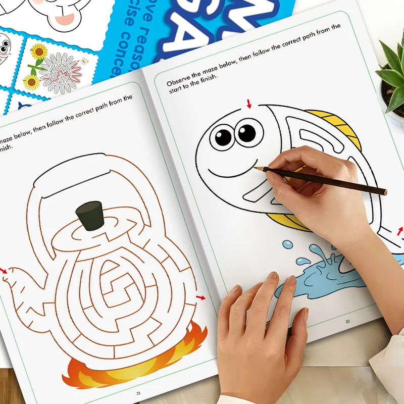 32 Pages of Colorful Maze Patterns Children's Fun Maze Drawing Book Activity Book, Improving Pen Control Logical Thinking