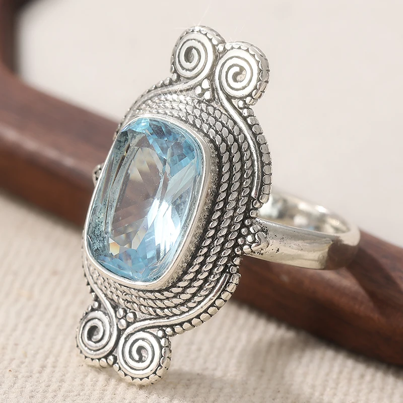 Exquisiter quadratischer, mit Meeresblau-CZ-Steinen besetzter Damenring in Silberfarbe, handgeschnitzte Spirale, für den täglichen Gebrauch, Partyschmuck, Jubiläumsgeschenk – Detail 3