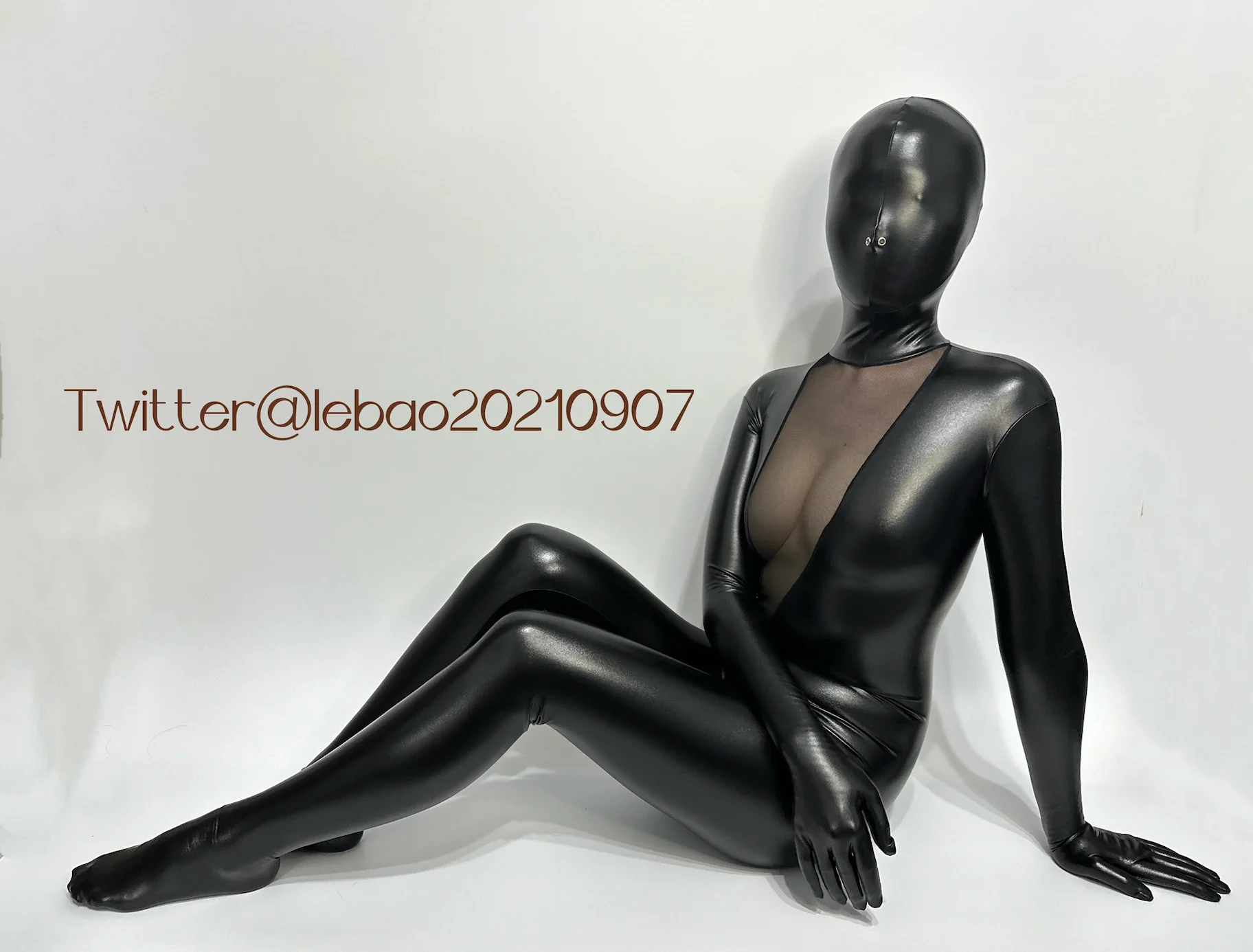 

Customize cosplay crossdress second skin body suit with With Cleavage Line Breast Form B-F Cup kigurumi zentai suit