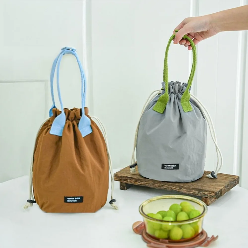 

2025 New Hot-selling Nylon Waterproof and Thermal Insulation Lunch Bag Portable Large-capacity Lunch Box Bag for Office Workers