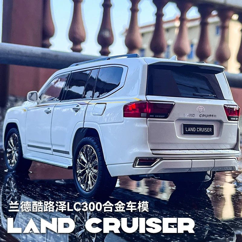1:18 Land Cruiser LC300 ZX SUV Alloy Car Diecast Model Sound Light Toy Model Display Ornaments Children's Toy Gift
