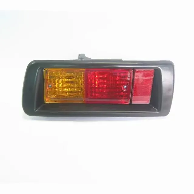 Left Right Rear Bumper Reflector Brake Light Warning Taillight Lamp For Toyota Land Cruise FJ90 1996 1997-2002 Parking Lights