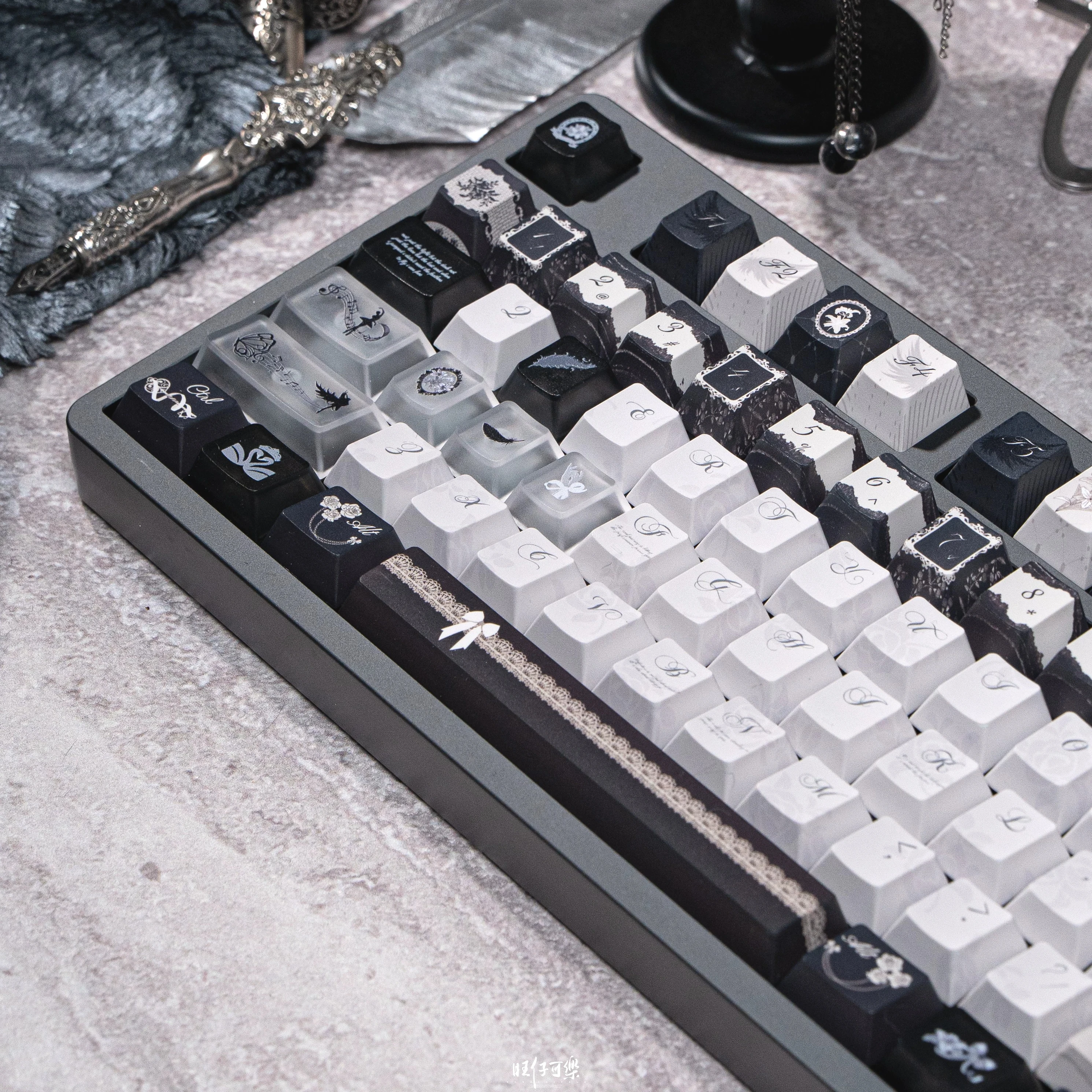 MAIMOOO Black White Grey Gothic Style Keycaps Ashes Dance Black PC Customized Cherry Heat Sublimation PBT DIY Keyboard Keycaps