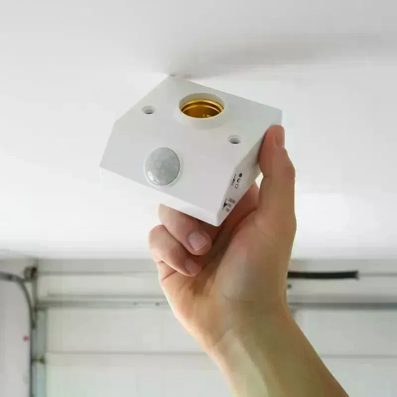 E27 Light Sensor Lamp Holder 85-265V Auto On Off Light Control Socket For Aisle Bedroom