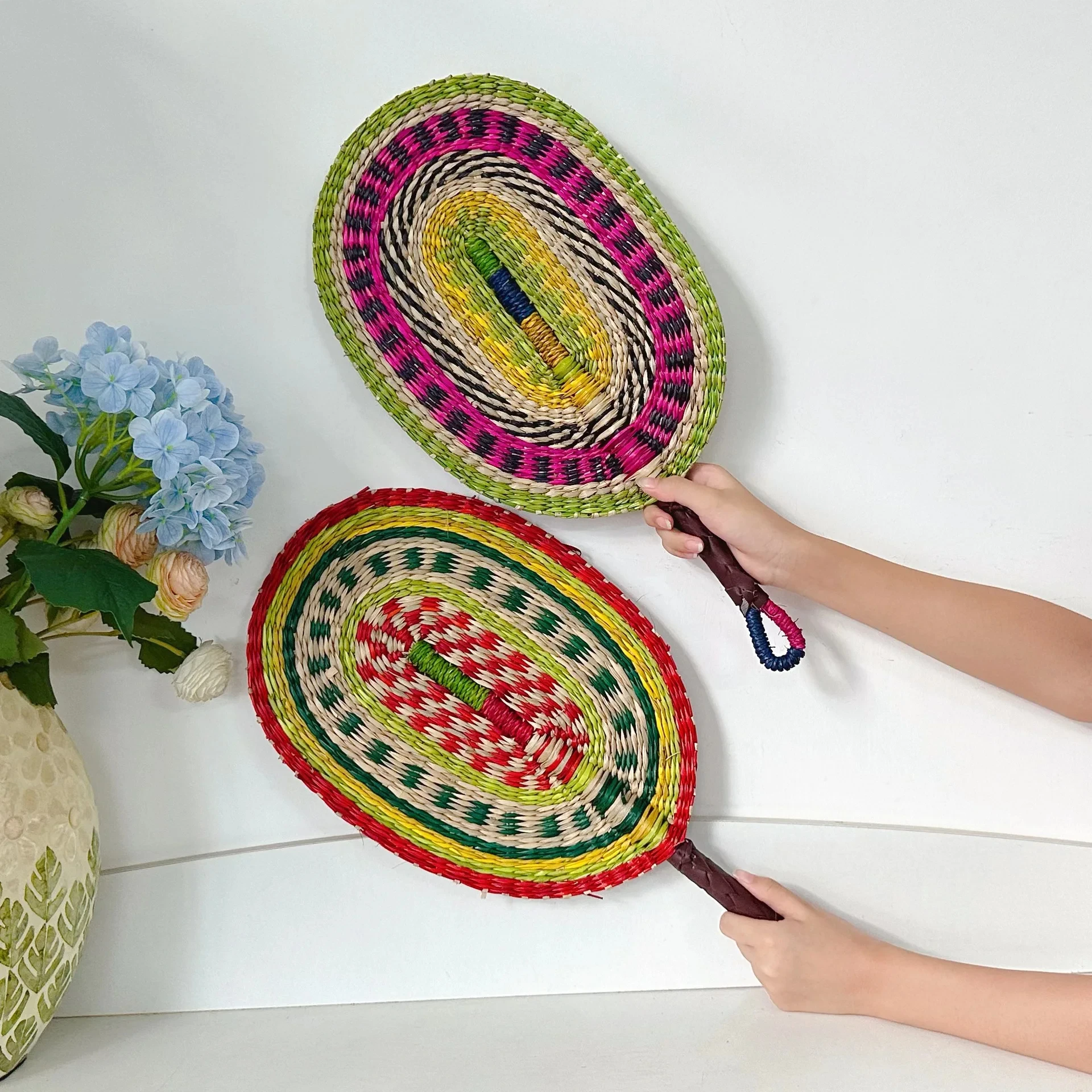 Handwoven Fan Woven Straw Fan Summer Cooling Grass Handmade Fan Nordic Hanging Decorations For Bedroom Wedding Party Home Decors