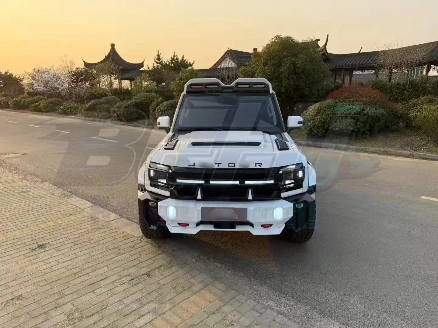 Jetour T2 Accessories Upgrade Traveler Body Kit with Hood Engine Side Step Bag Roof Rack Ladder Spoiler Car Bumper Grille Parts