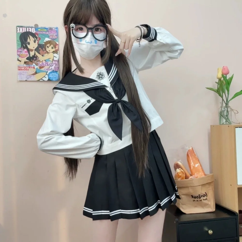 Set uniforme scolastica giapponese Jk gonna corta vestito da ragazza bianco nero manica lunga stile college coreano vestito da marinaio pesce rosso