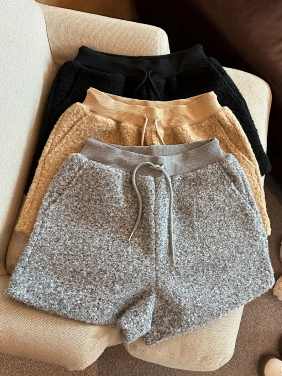 High Waist Plush Woolen Short Pants Women's Autumn Winter Outerwear A-Line Wide Leg Pants Match Boots Korean Style  Color