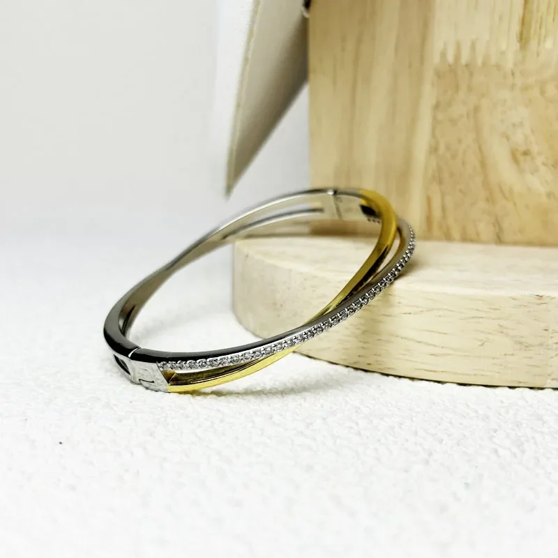 الأصلي 2025 هندسية الذهبي كريستال قلادة سوار نقل القرط غرامة مجموعة مجوهرات للنساء قطع هدية رومانسية