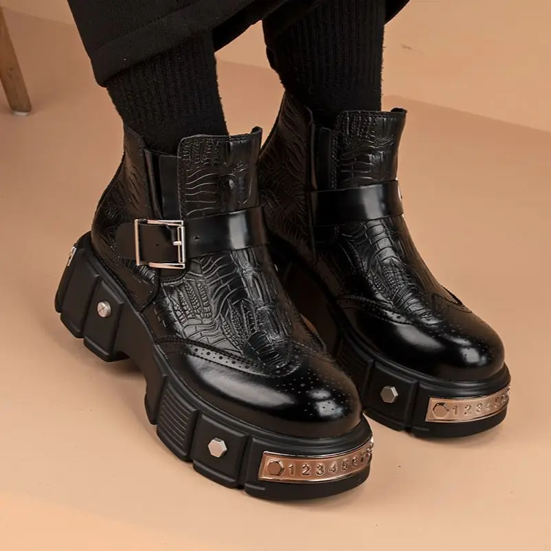 

Luxurious Boots Men's 2025 Retro Rivet Carving Leather Boots Chelsea High-top Shoes for Man Punk Motorcycle Work Boots