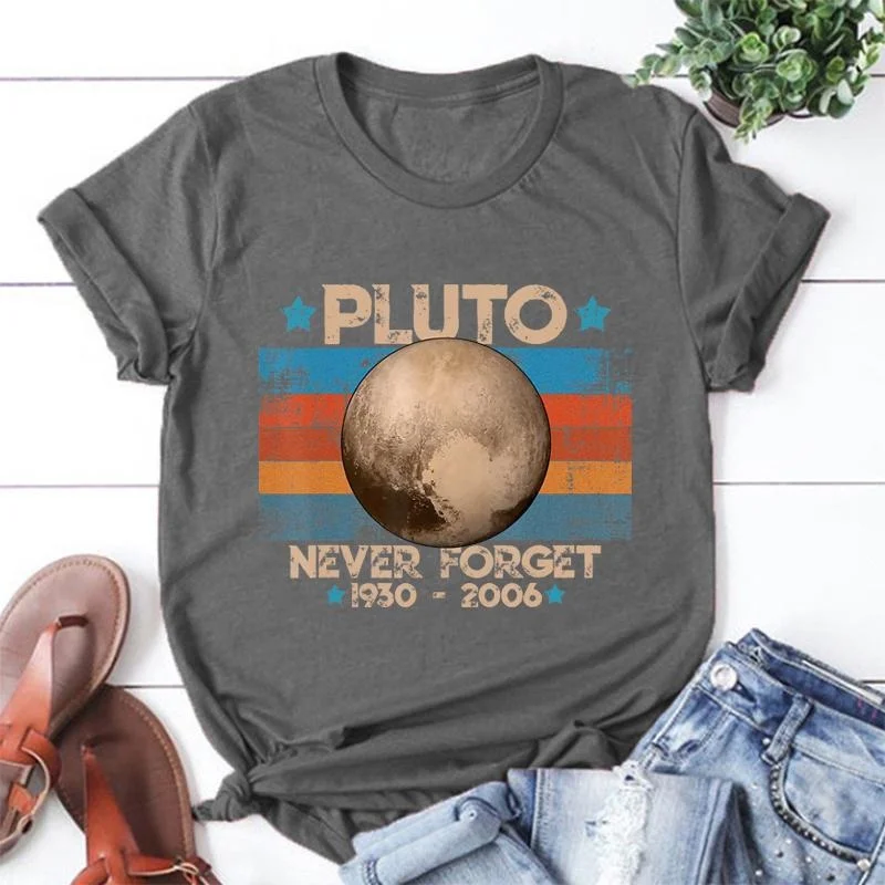 Vintage Never Forget Pluto Nerdy Astronomy Space Science T-Shirt Fashion Creative Design Round Neck Short Sleeve Tees