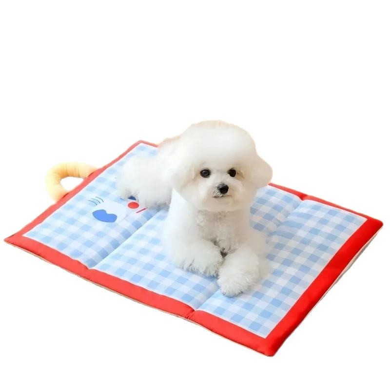 

Summer pet double-sided sleeping mat can be machine washed for all seasons, medium and small dogs and cats