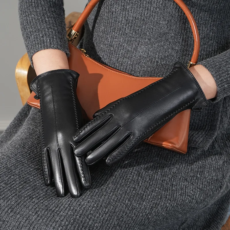 2025 New Autumn Winter Genuine Leather Sheepskin Women's Outdoor Gloves Elegant Touch Screen Design Cashmere Lining Warm Gloves