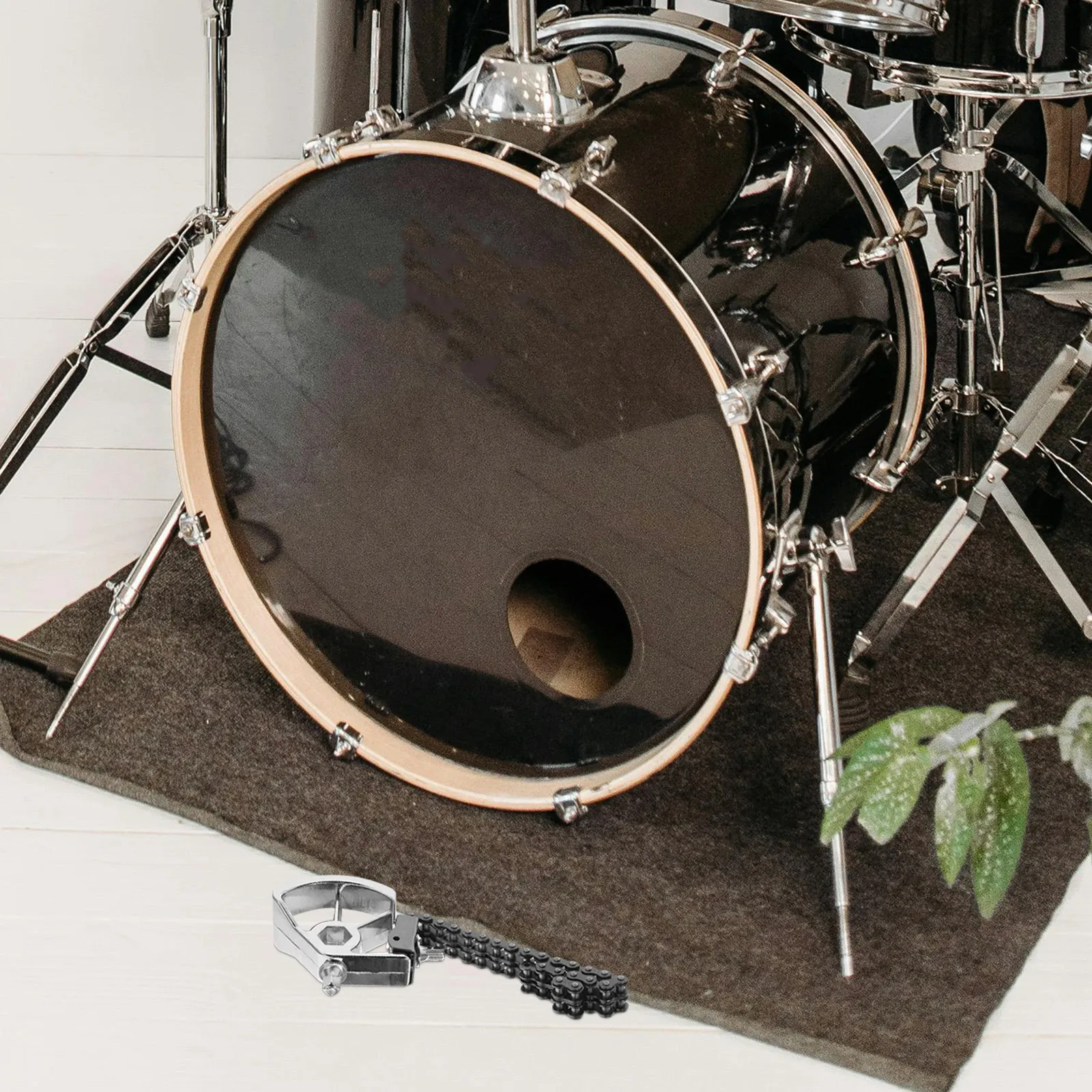 

Одинарная педаль для бас-барабана, серебристая, с двойной цепной передачей, плавное и стабильное действие, идеально подходит для джазовых и рок-барабанов, электронных комплектов, бас-барабанов.