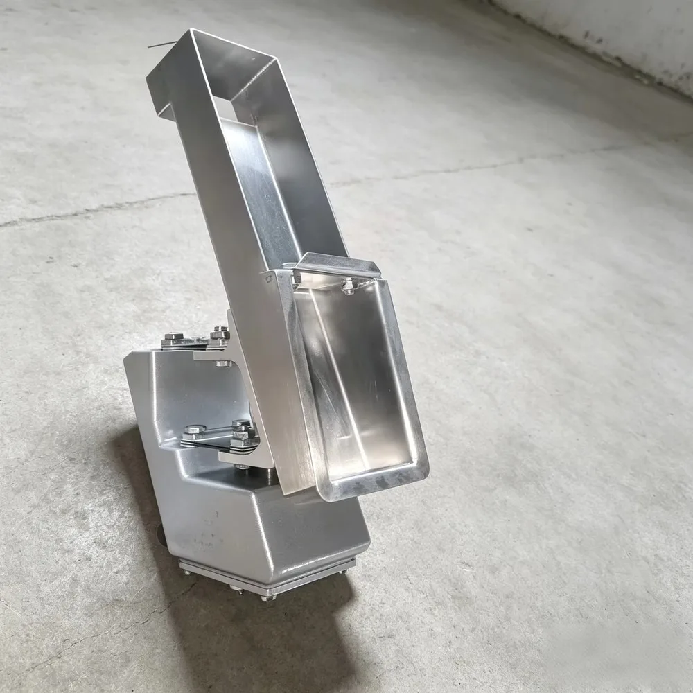 Custom Electromagnetic Vibrating Feeder 10 kW Power Industrial Feeding Equipment with 1 Year Warranty for Mining