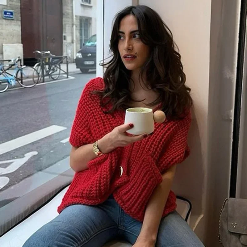 Fashion Solid O-neck Knitted Vest Women 2024 Spring Summer Sleeveless Single Breasted Pockets Vests Female High Street Chic Tops