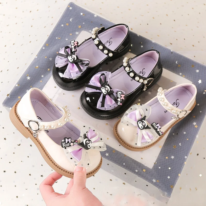 

Детская повседневная обувь из искусственной кожи с бантом, однотонная весенняя обувь с жемчугом для девочек, противоскользящая белая черная обувь на липучке, размер 26-36