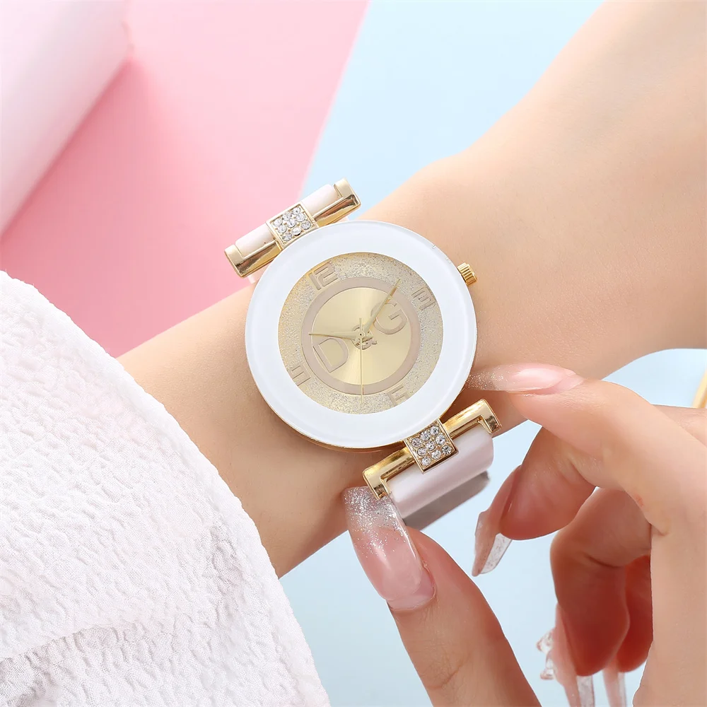 أزياء السيدات بسيطة كبيرة الطلب كوارتز ساعة عارضة الرياضة أسود أبيض سيليكون المرأة على مدار الساعة تنوعا اللباس الساعات هدية #5