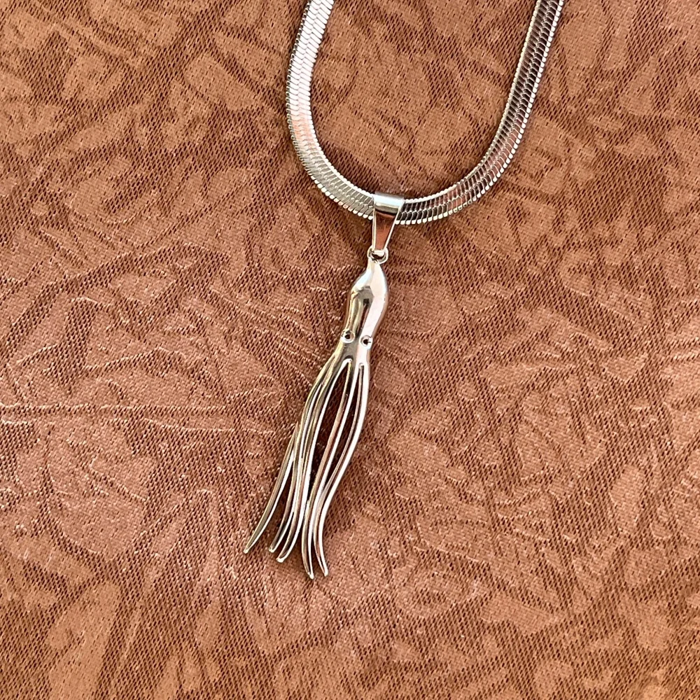 Stainless Steel Long Octopus Necklace Retro Marine Animal Pendant 45cm Blade Chain Men Women Party Souvenir Friends Gift Choker