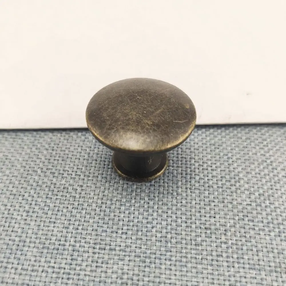 Modern Minimalist Drawer Knobs Retro European Cabinet Handles Decorative Zinc Alloy Furniture Pulls For Wardrobe Door Decor