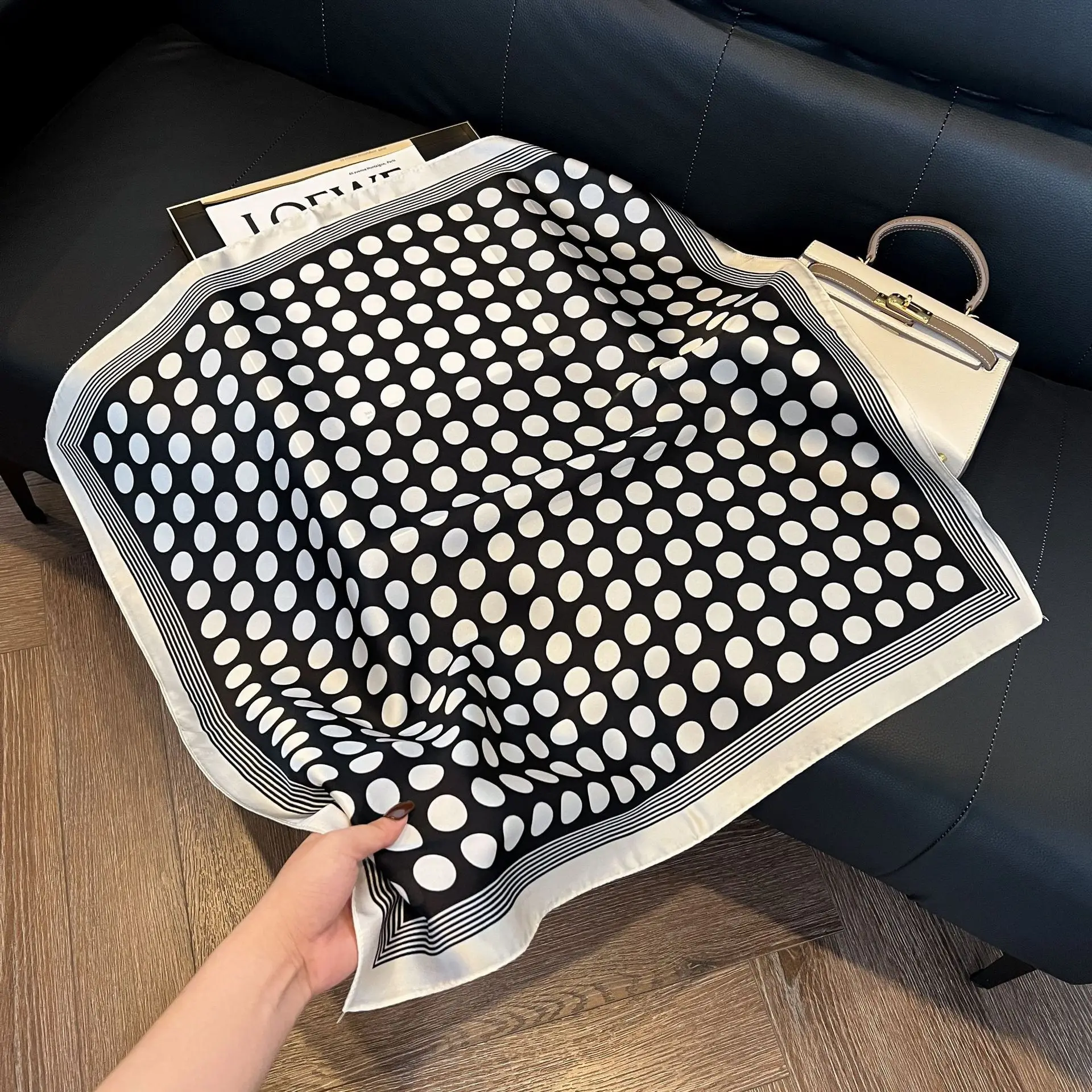 70 cm gepunkteter Schal für Damen, Frühling und Sommer, dünner Twill-Schal aus Seidenimitat für modischen und vielseitigen Turban-Schal – Detail 10