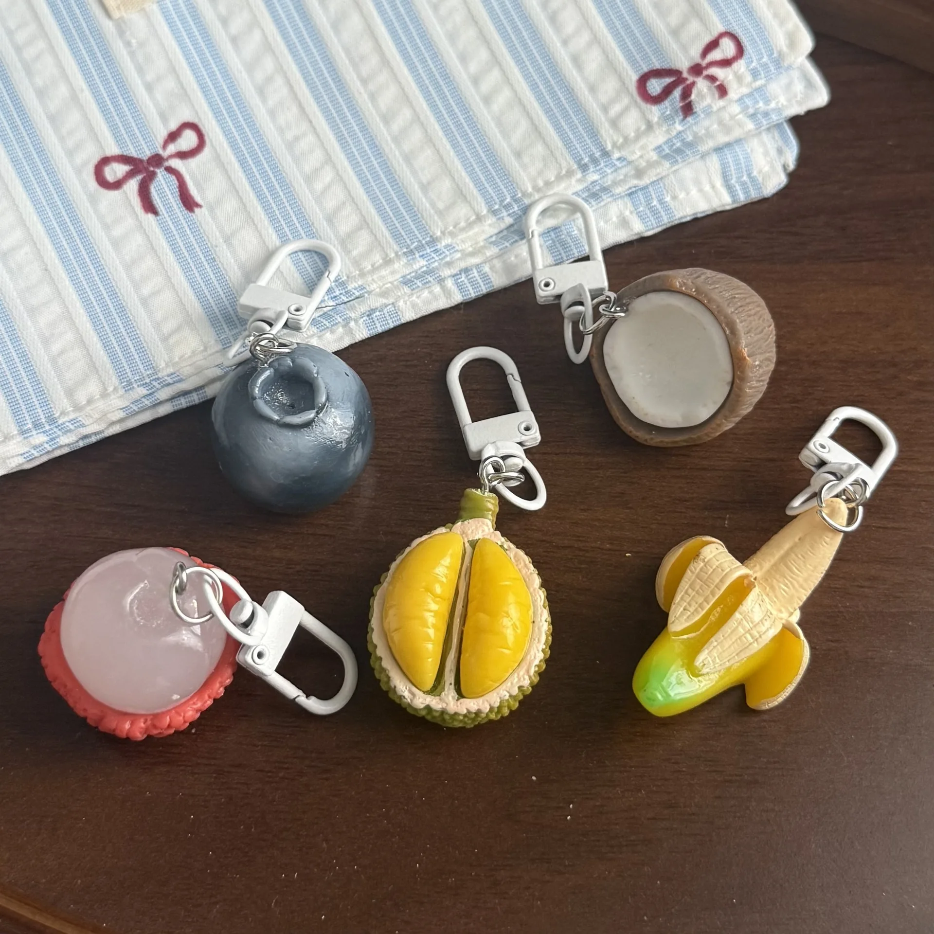 Keychain Realistic Fruit Durian Charm Cute Trendy Backpack Purse Handbag Pendant Lightweight Resin Yellow Green Sturdy Gift