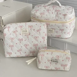 Borsa per il trucco trapuntata da donna con fiocco di nuova moda borsa per il trucco portatile borsa per la conservazione degli articoli da toeletta cosmetici borsa con cerniera in cotone a fiori