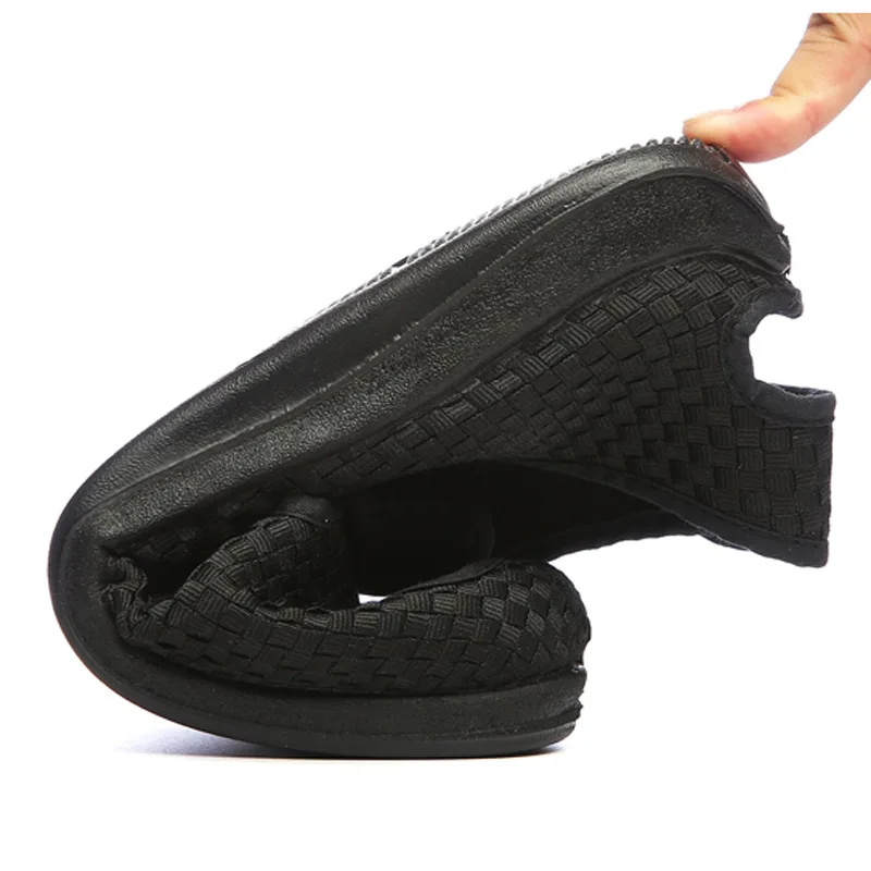 Summer middle new products for the elderly can adjust the widening of the net cloth shoes Foot swelling and deformities