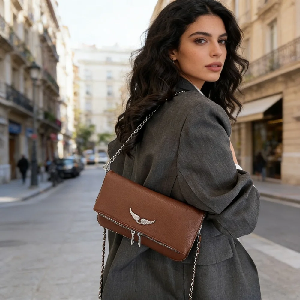 

2026 New Light Luxury Square Bag for Women Minimalist Chain Shoulder Bag High-end Feeling Retro Crossbody Purse Ladies