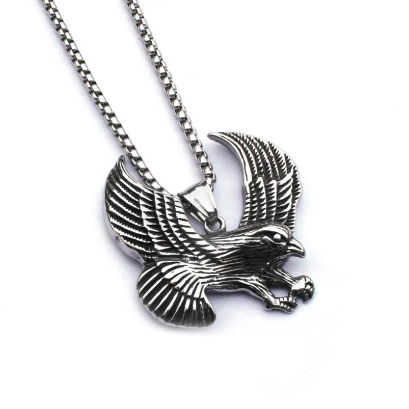 Fashion, personality, simplicity, dominance, raptor hunting, eagle necklace for men and women