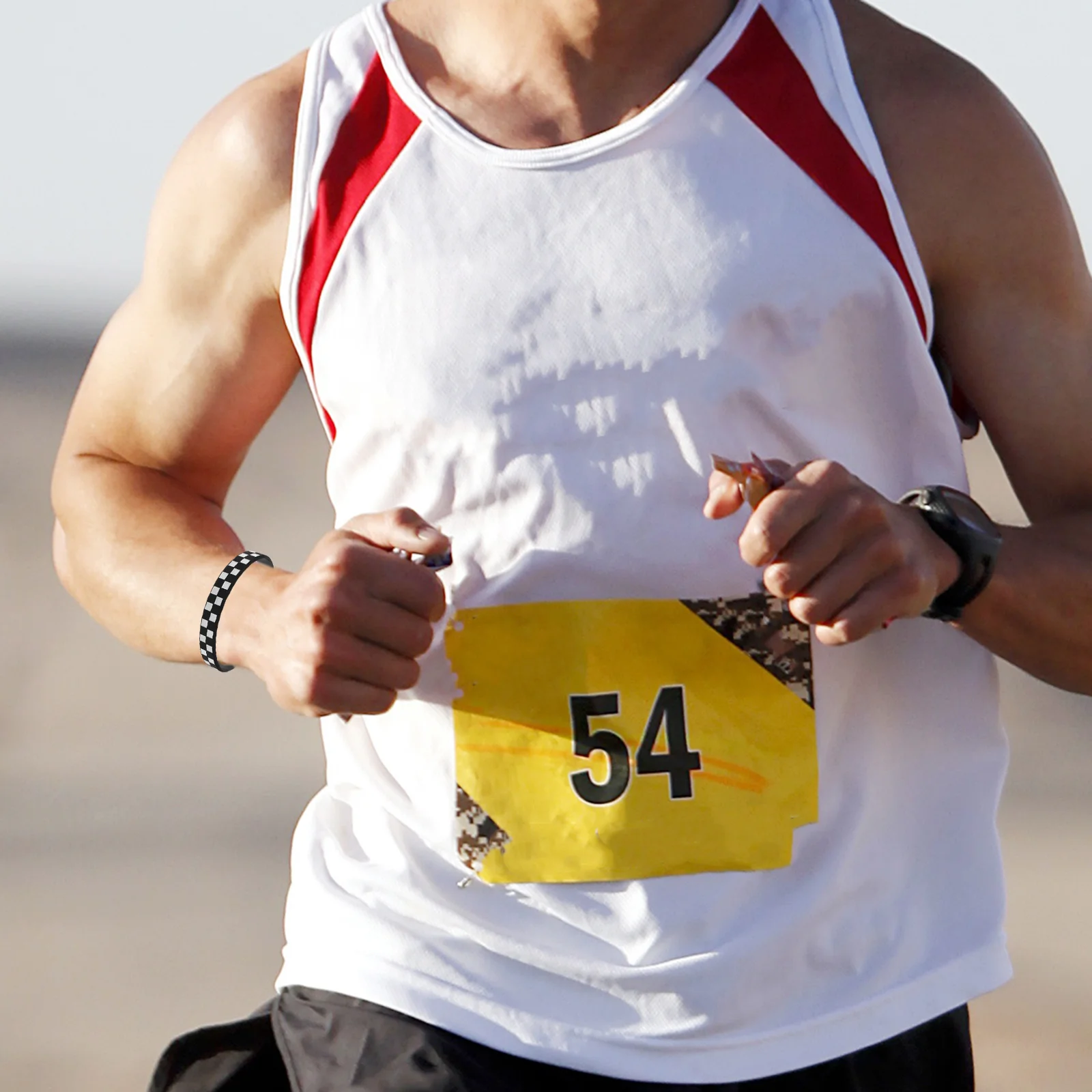 

12Pcs Plaid Pattern Silicone Racing Wristbands Lightweight Checkered Bracelets for Race Fans Events Racing Car Wristbands