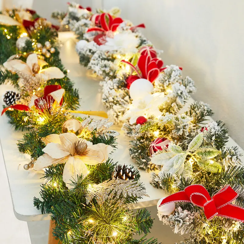 Flocked Snowy Rattan Garland Christmas Decor Hotel Shop Window Hanging Ornament Rustic Door Swag with Pinecones Winter Scene