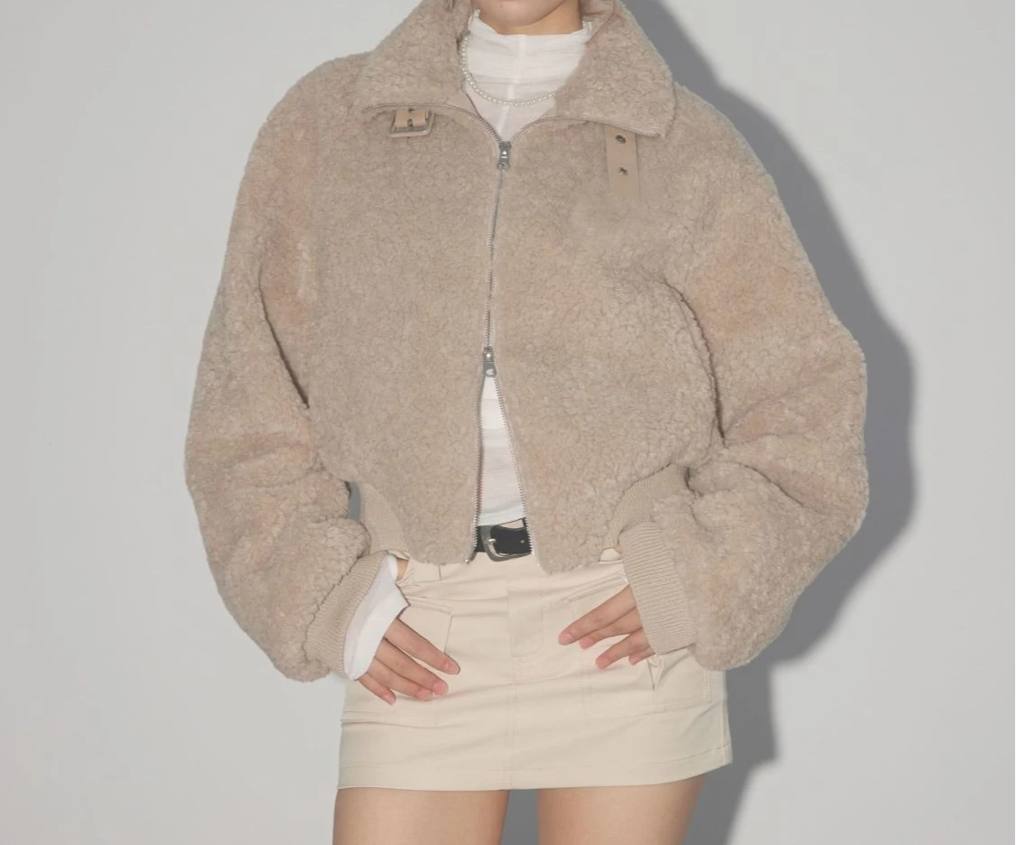 

2025 Autumn/Winter Warm Waist Short Coat for Women with Zipper Collar