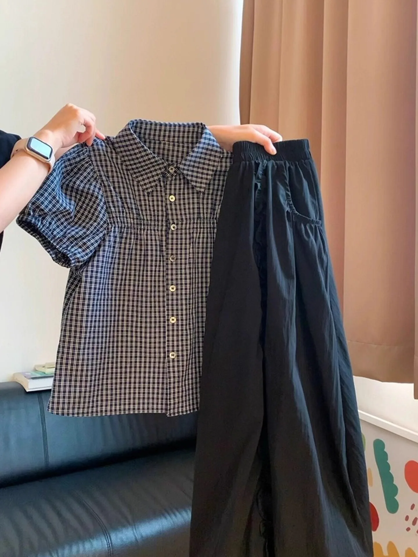 

Потрясающая женская блузка с коротким рукавом, красивым цветовым блоком, в корейском стиле, для повседневной носки, прямого кроя, из шелка.