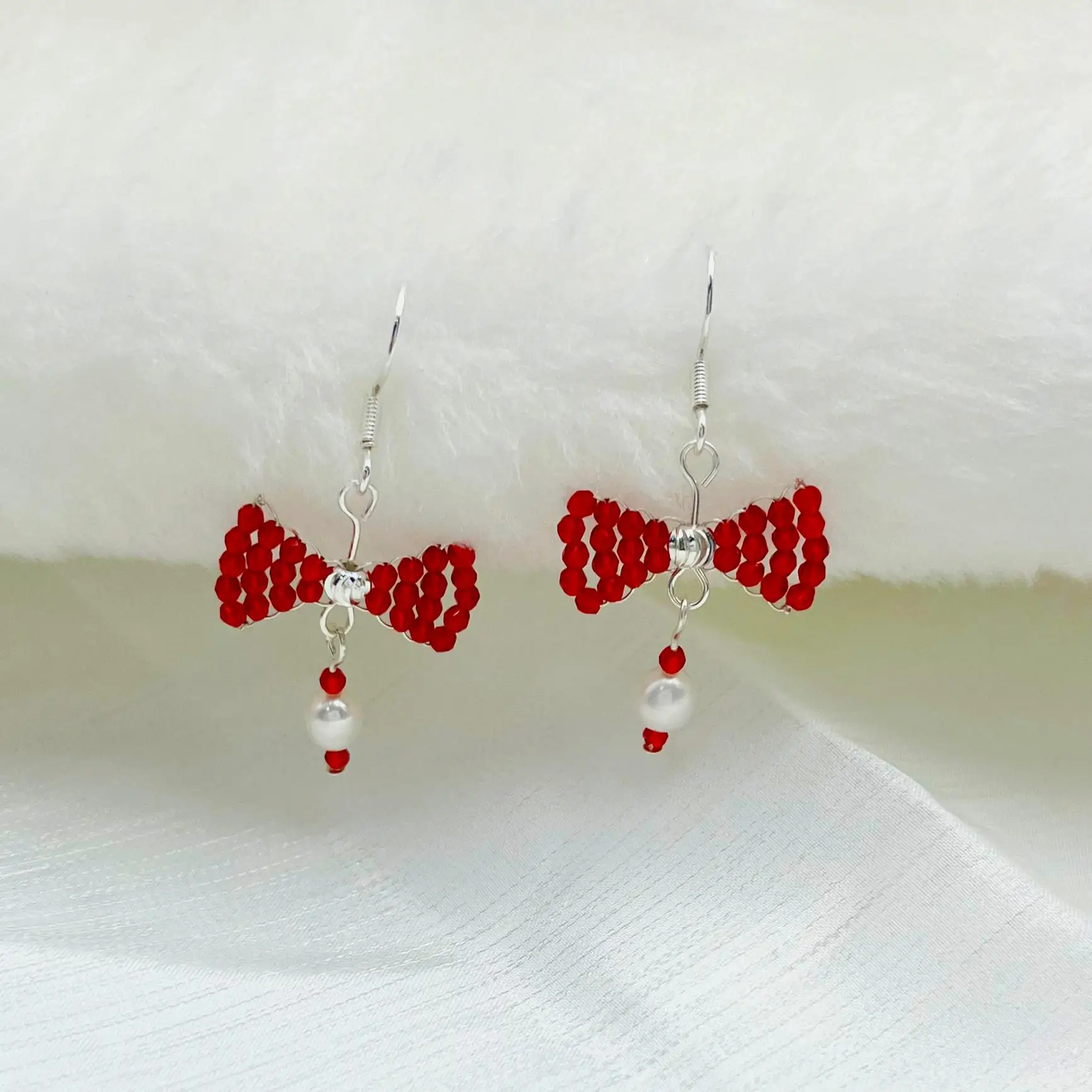 

JUNYE Handmade Red Crystal Butterfly Knot Pearl Earrings Shiny Pearl Eye-Catching Women's Jewelry Party Wedding Holiday Gift