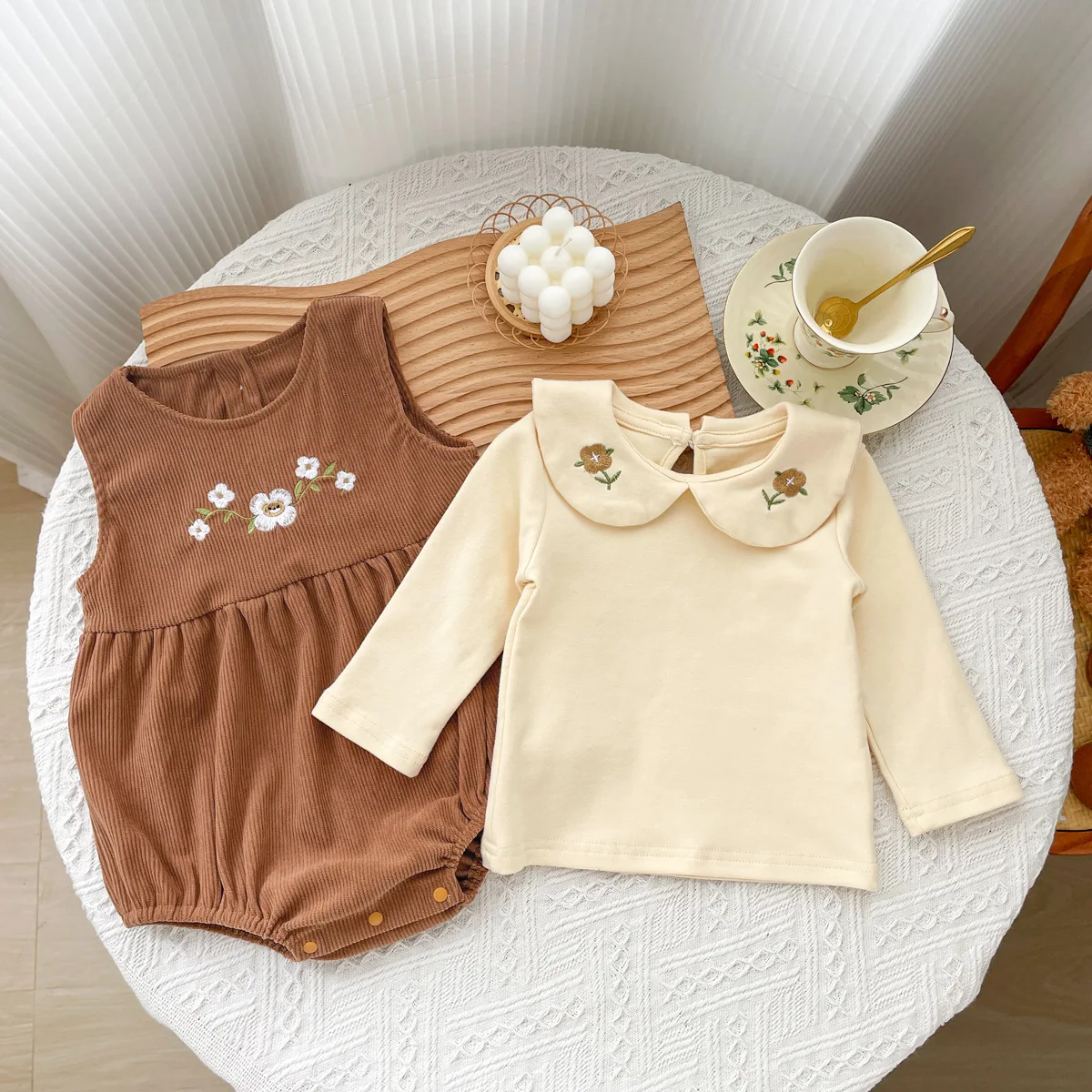 

2025 New Baby Jumpsuit for Spring and Autumn, 2-Piece Set of Baby, Long-Sleeved Shirts, Embroidered Coverings, Crawling Clothes