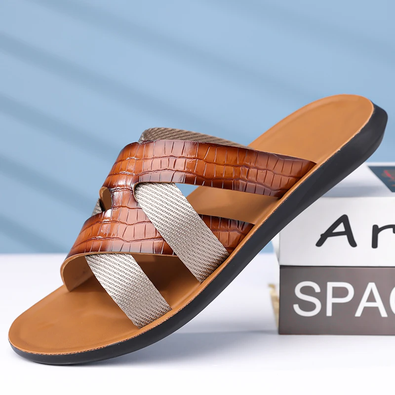 

Men's Summer Outdoor Slippers Comfortable Anti Slip Wear-Resistant Fashionable Beach Shoes Trendy British Style Slip On Sandals