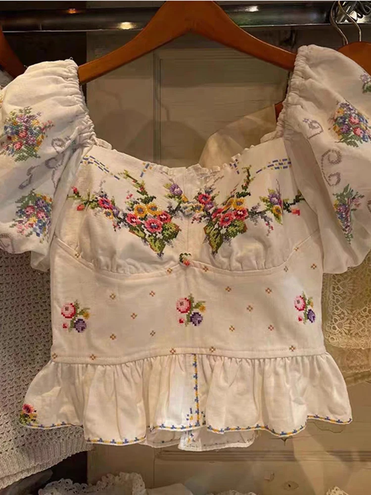 

Retro Embroidered ort Unique Vintage Feel irt Women Summer Square Collar Design Sensation Small ence ort Sve Top