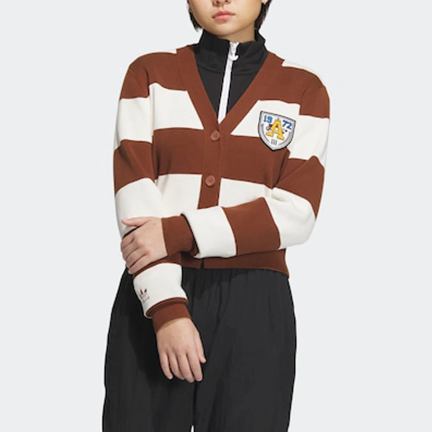 

Adidas genuine Three Stripes Women's Fashion Casual Cropped Knit Jacket IN1070