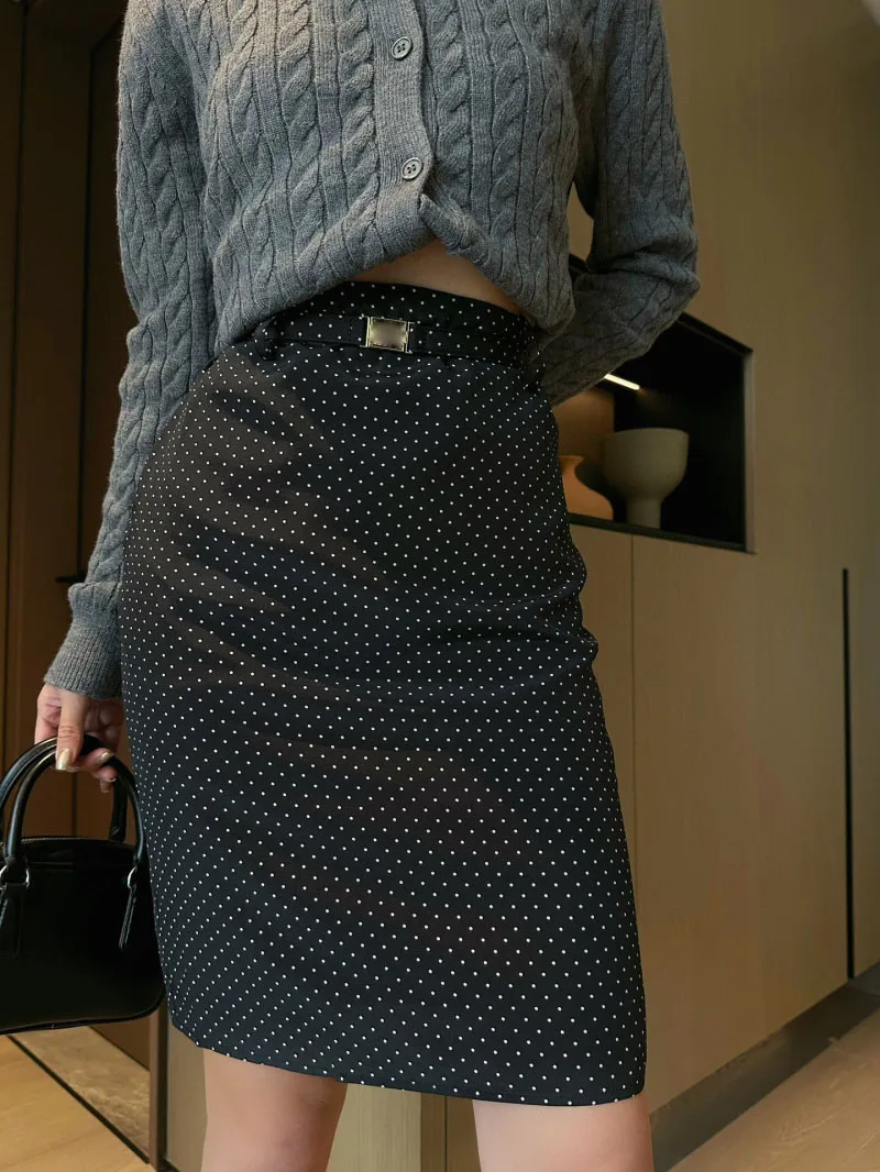 

Commuting style women's half skirt fashionable and exquisite 2024 spring/summer silk polka dot bag hip buckle belt skirt