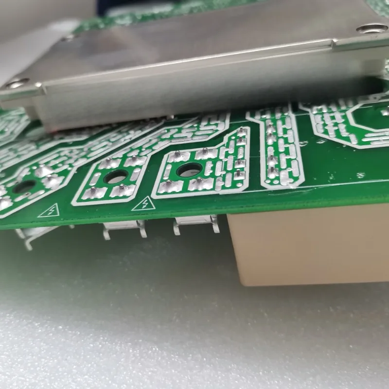 أجزاء لمحولات الولايات المتحدة/التيار المتردد CE-INVERTER-INF (SHUNT + R)-PED.D.1.1.1