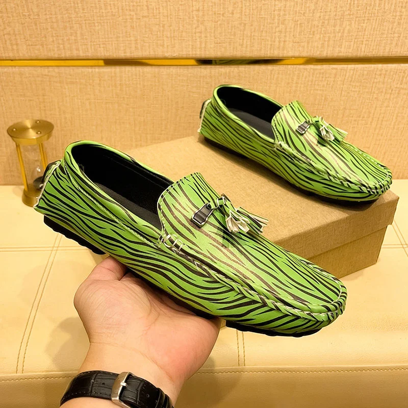 

Мужские лоферы с зеленым принтом зебры, удобная кожаная повседневная обувь без шнуровки, мужские роскошные дизайнерские мужские туфли-оксфорды с кисточками, большие размеры 48