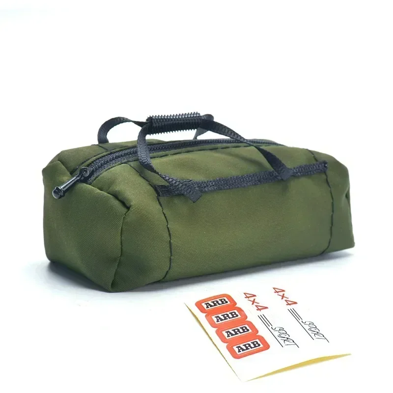 

RC Model Climbing Off-road Radio-controlled Car Simulation Mood Piece Outdoor Rainstorm Bag Luggage Rack Bag Toy QT22107
