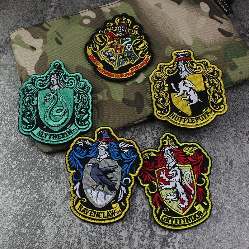 Four Major College Emblem Embroidered Patches Snake Eagle Badger Lion Hook and loop Patches Tactical Backpack Iron-on Stickers