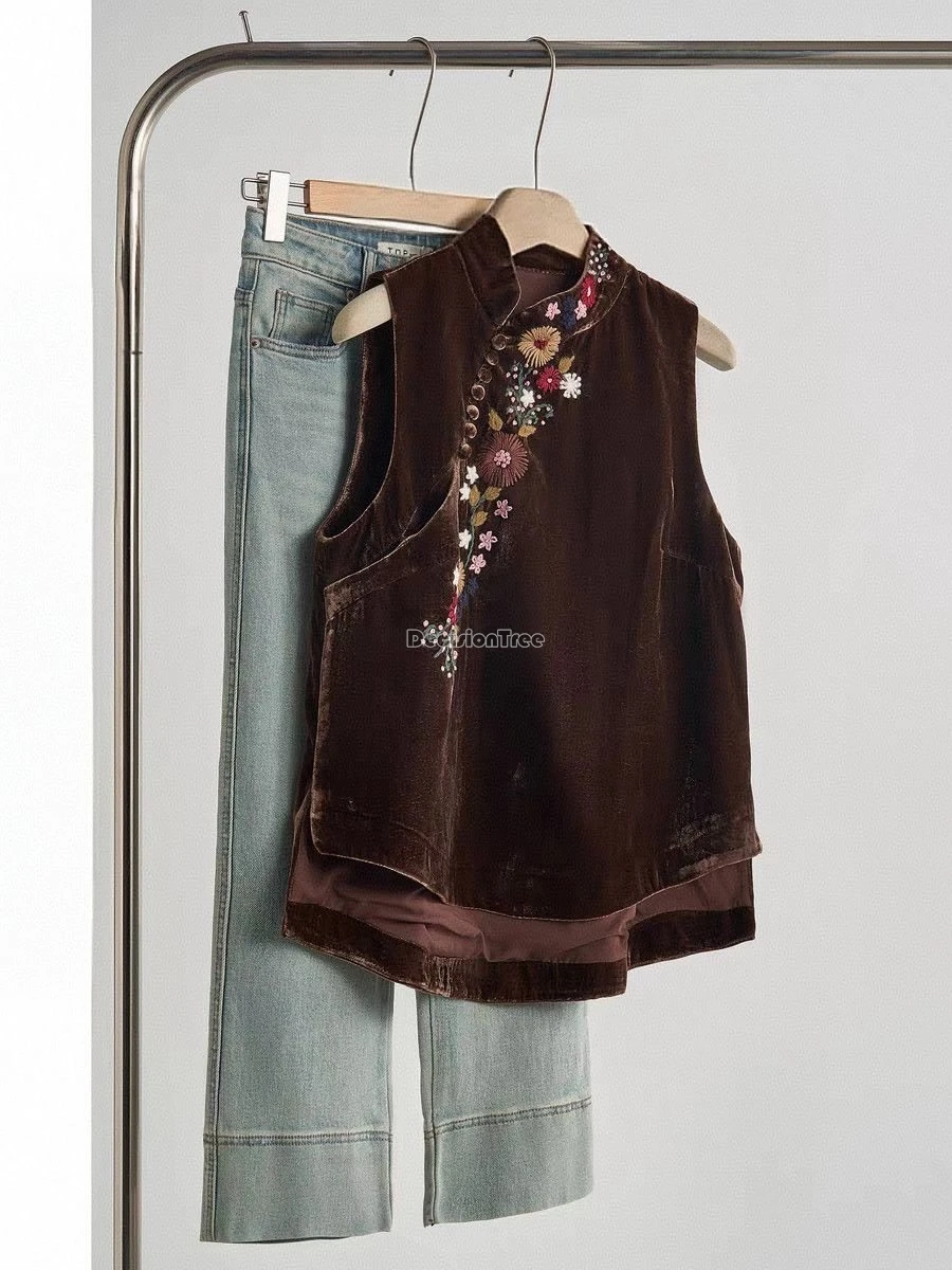 

2025 retro new chinese national style velvet flower embroidery stand-up collar sleeveless jacket for women loose tang suit vest