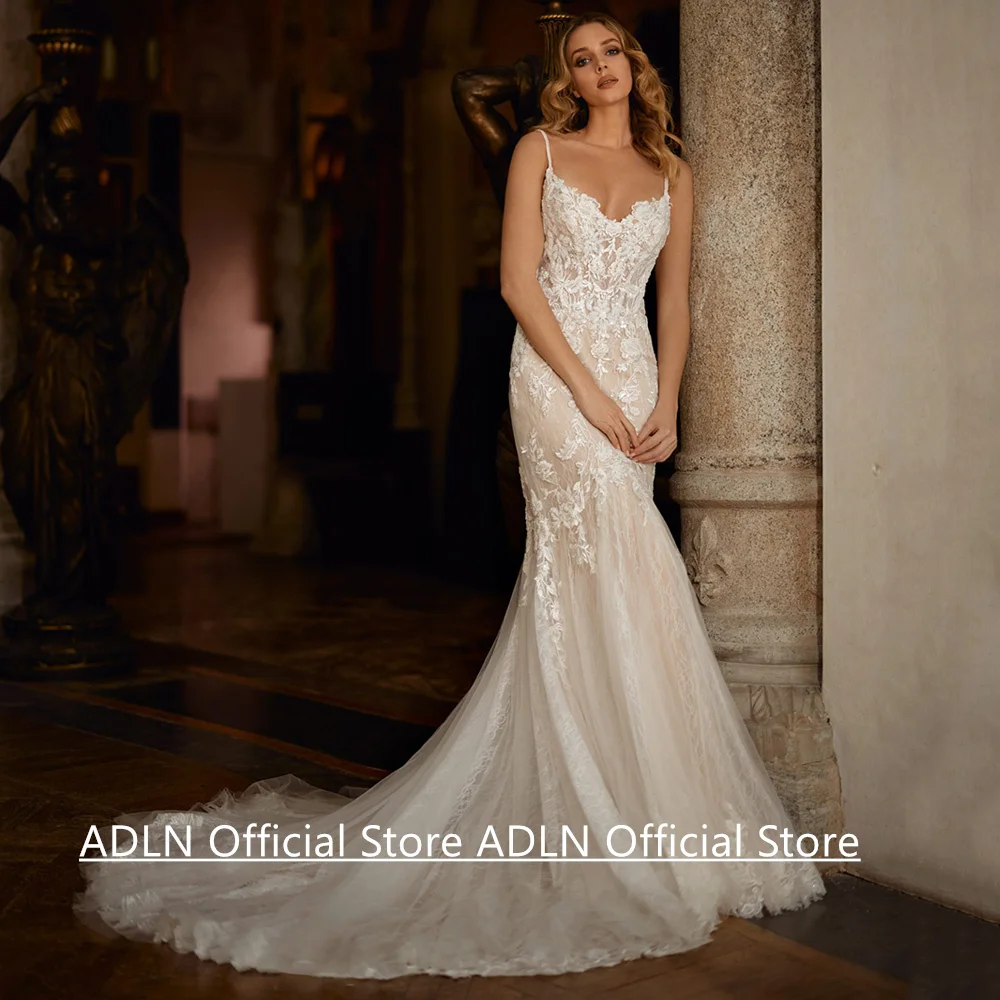 

Mermaid Wedding Dress Customized Sexy V Neck Spaghetti Straps Sequined Applique Lace Bridal Gown Backless Robe De Mariee